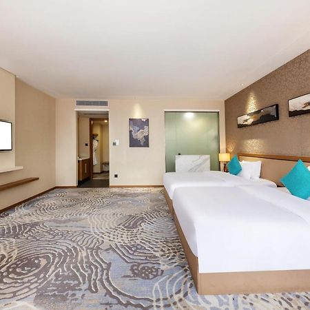 Qianhai Holiday Hotel Шэньчжэнь Экстерьер фото
